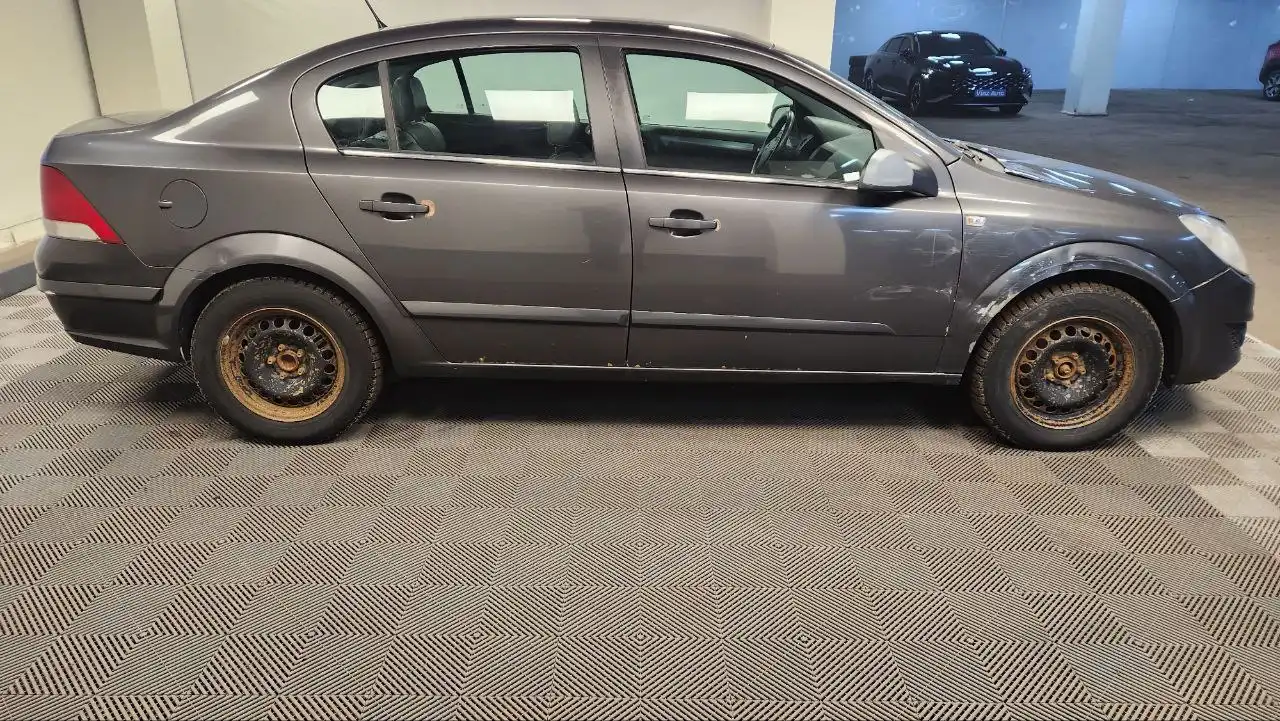 Opel Astra H 2011 года с двигателем 1.8 л - Легковые автомобили (Авто) в Москва