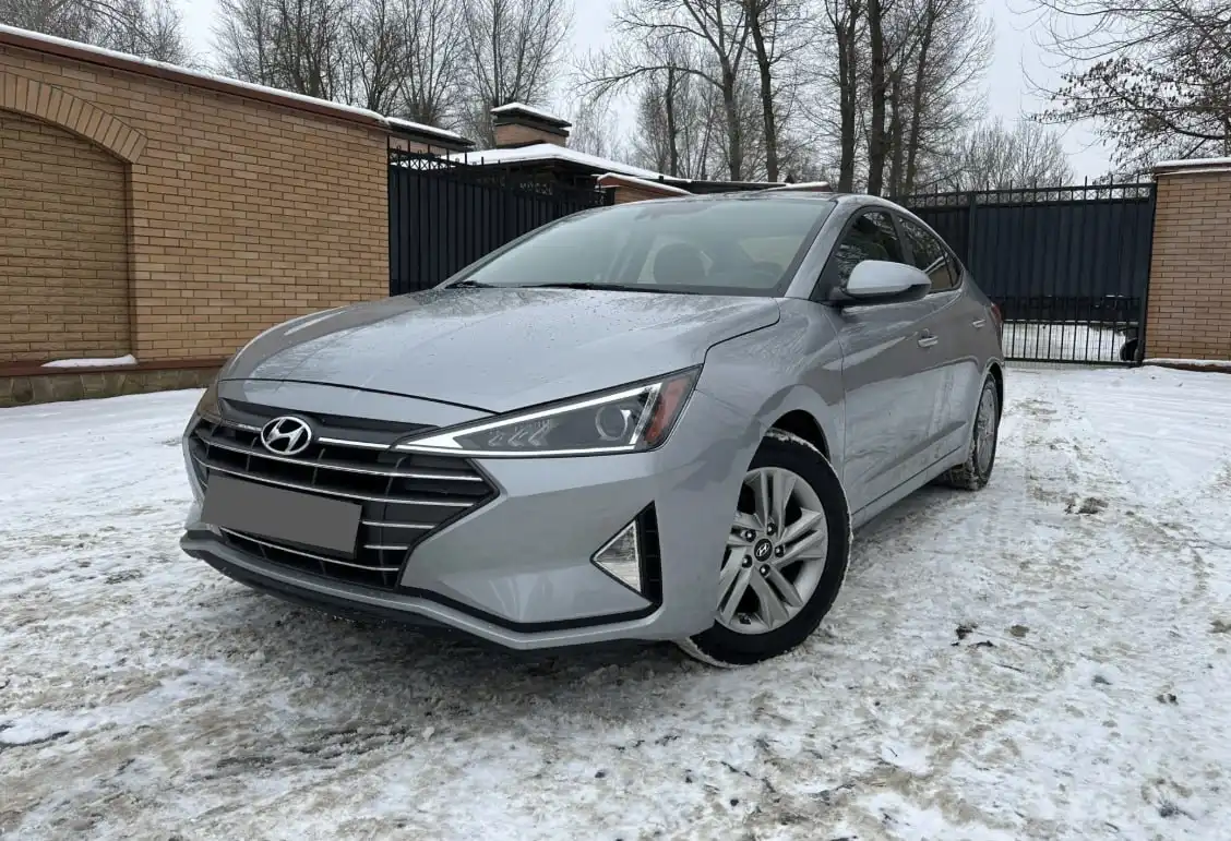 Hyundai Elantra 2019 FL 2.0 AT - Легковые автомобили (Авто) в Новосибирск