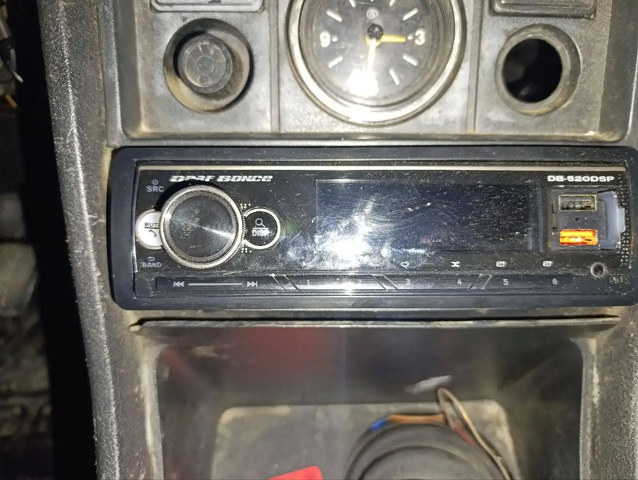 Продажа динамиков и магнитолы процессорной - Аудио (Авто) в Новосибирск