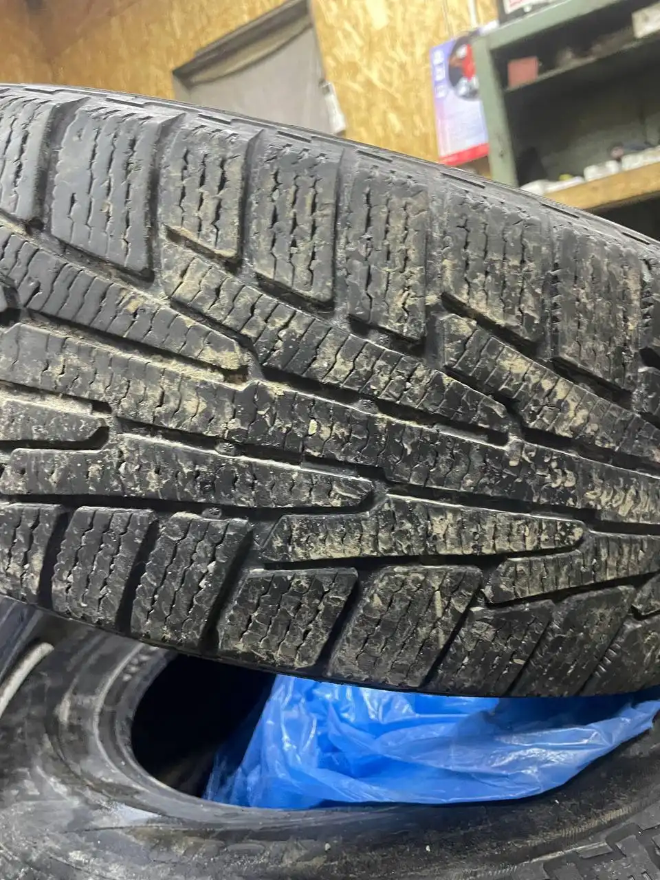 Продам комплект липучка - Запчасти (Авто) в Новосибирск