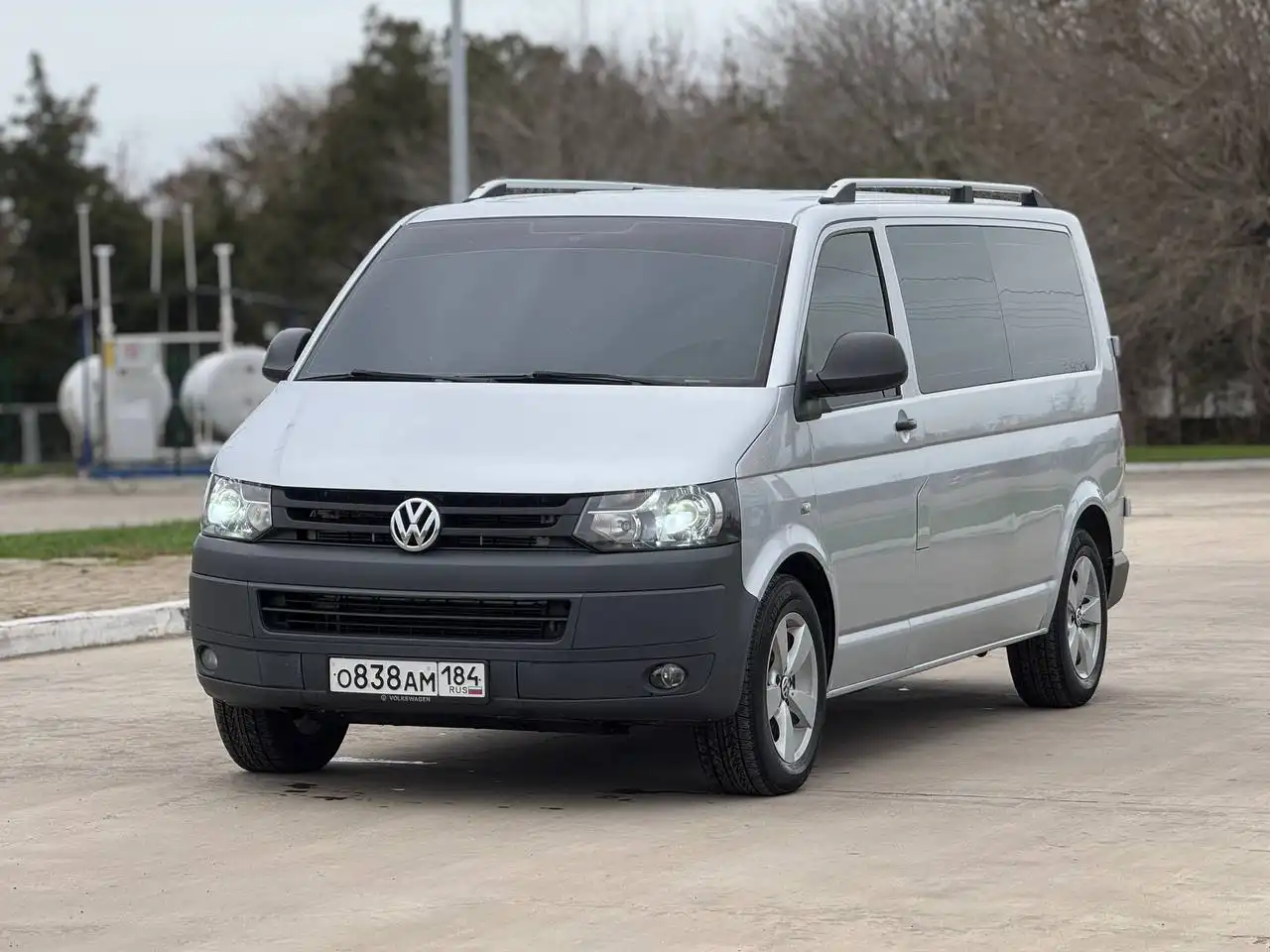 Volkswagen Transporter 2015 года - Микроавтобусы (Авто) в Геническ