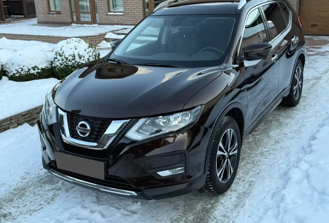 Продажа Nissan X-Trail с мотором 2.5 л - Кроссовер/Внедорожник (Авто) в Новосибирск