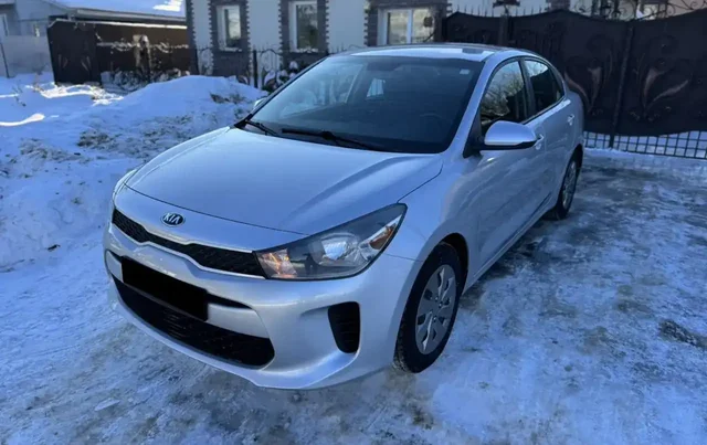 Продажа Kia Rio 1.6 автомат передний привод - Легковые автомобили в Новосибирск