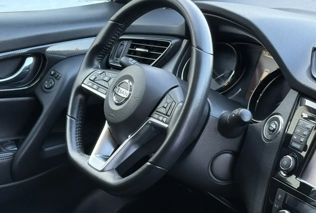 Продажа Nissan X-Trail 2.5 л бензин автомат полный привод - Внедорожники/Кроссоверы (Авто) в Новосибирск