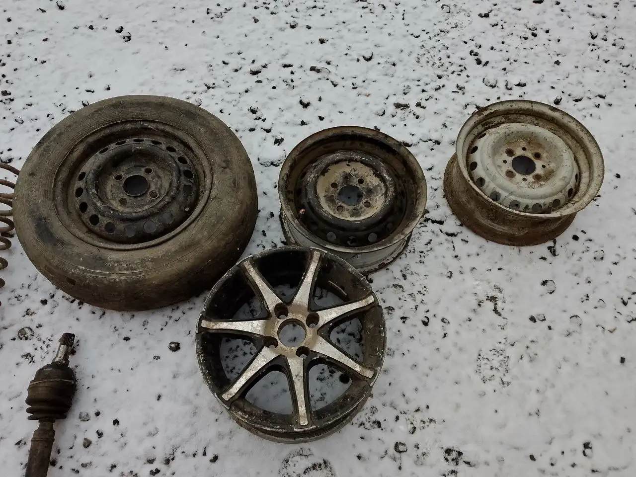 Продажа запчастей для ВАЗ 2110-2112 - Автомобильные запчасти (Запчасти) в Новосибирск