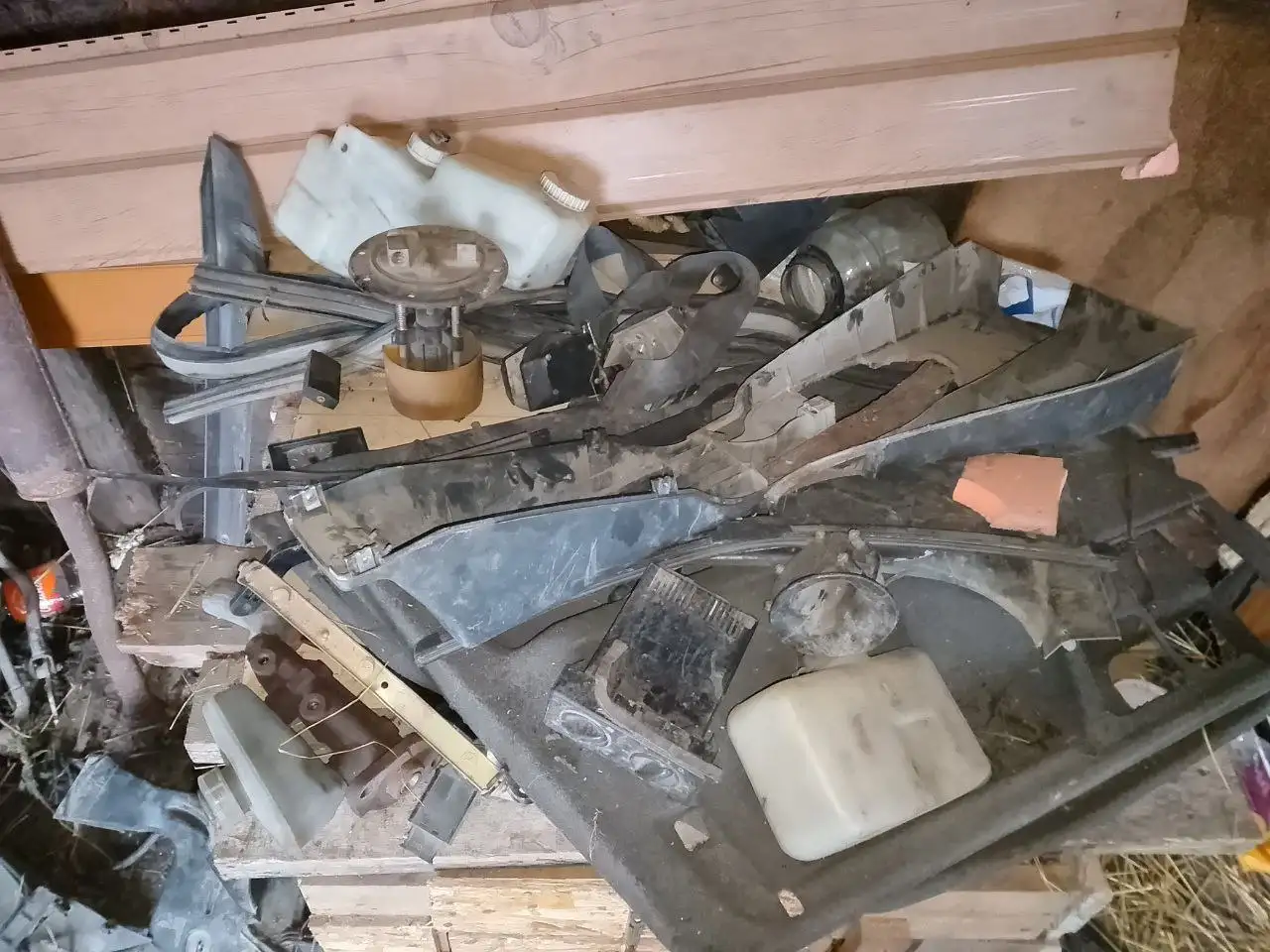 Продажа запчастей для ВАЗ 2110-2112 - Автомобильные запчасти (Запчасти) в Новосибирск