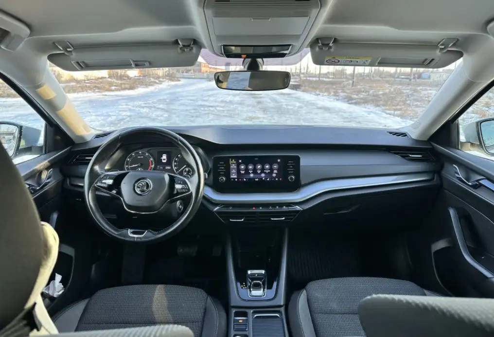 Skoda Octavia 2020 г. 1.4 бензин - Легковые автомобили (Авто) в Новосибирск