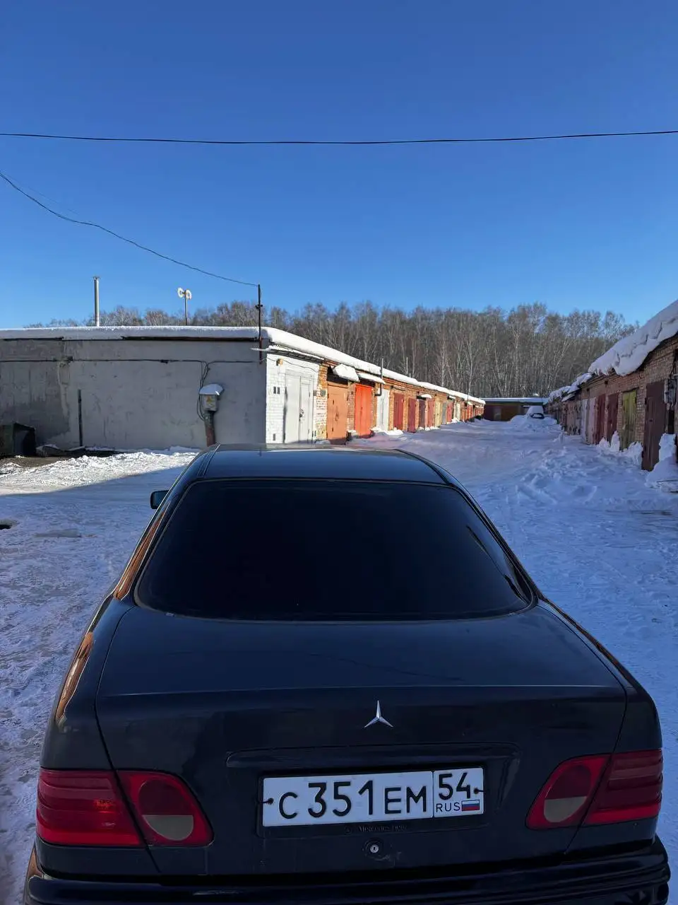 Продажа Mercedes-Benz E210 3.2 1995 года - Авто в Новосибирск