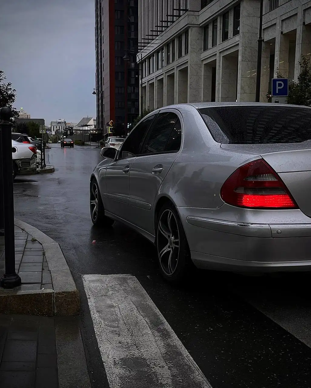 Mercedes Benz W211 2004 года с компрессором - Легковые автомобили (Авто) в Новосибирск