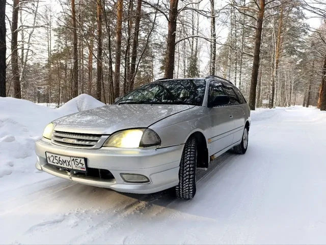Продажа Toyota Caldina 2001 года - Легковые автомобили в Новосибирск