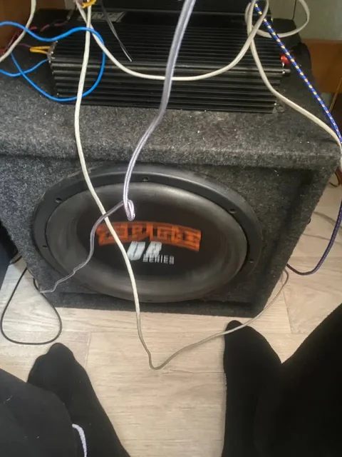 Короб и усилитель в КП для 17 к - частное объявление в Новосибирск