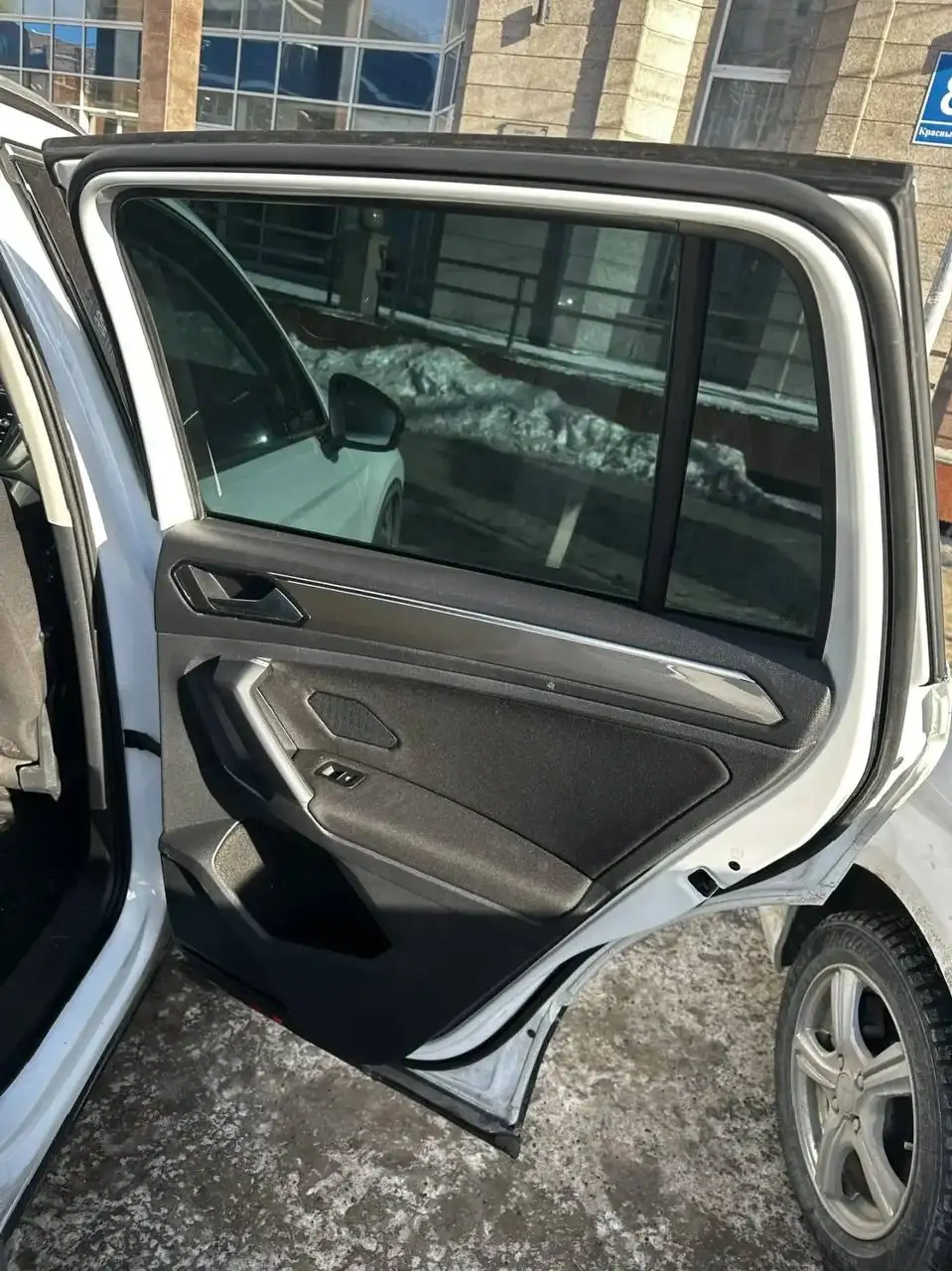 Продам Volkswagen Tiguan 2019 года в Новосибирске - Легковые автомобили (Авто) в Новосибирск