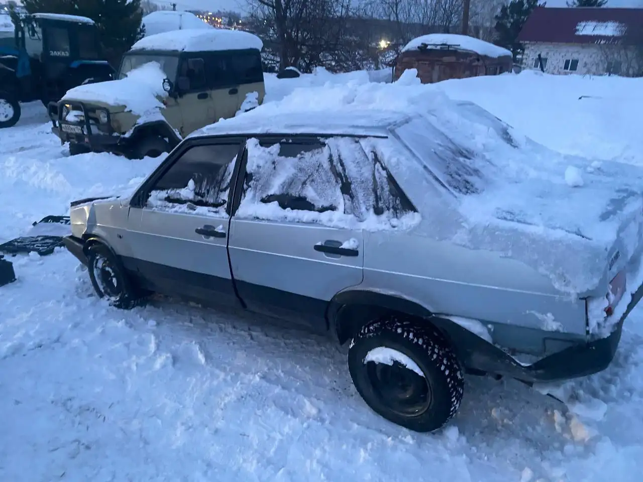 Продам мотор с неисправной проводкой - Запчасти (Авто) в Новосибирск