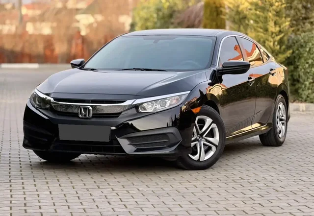 Продажа Honda Civic 2018 бензин 2.0 - Внедорожники, кроссоверы в Новосибирск