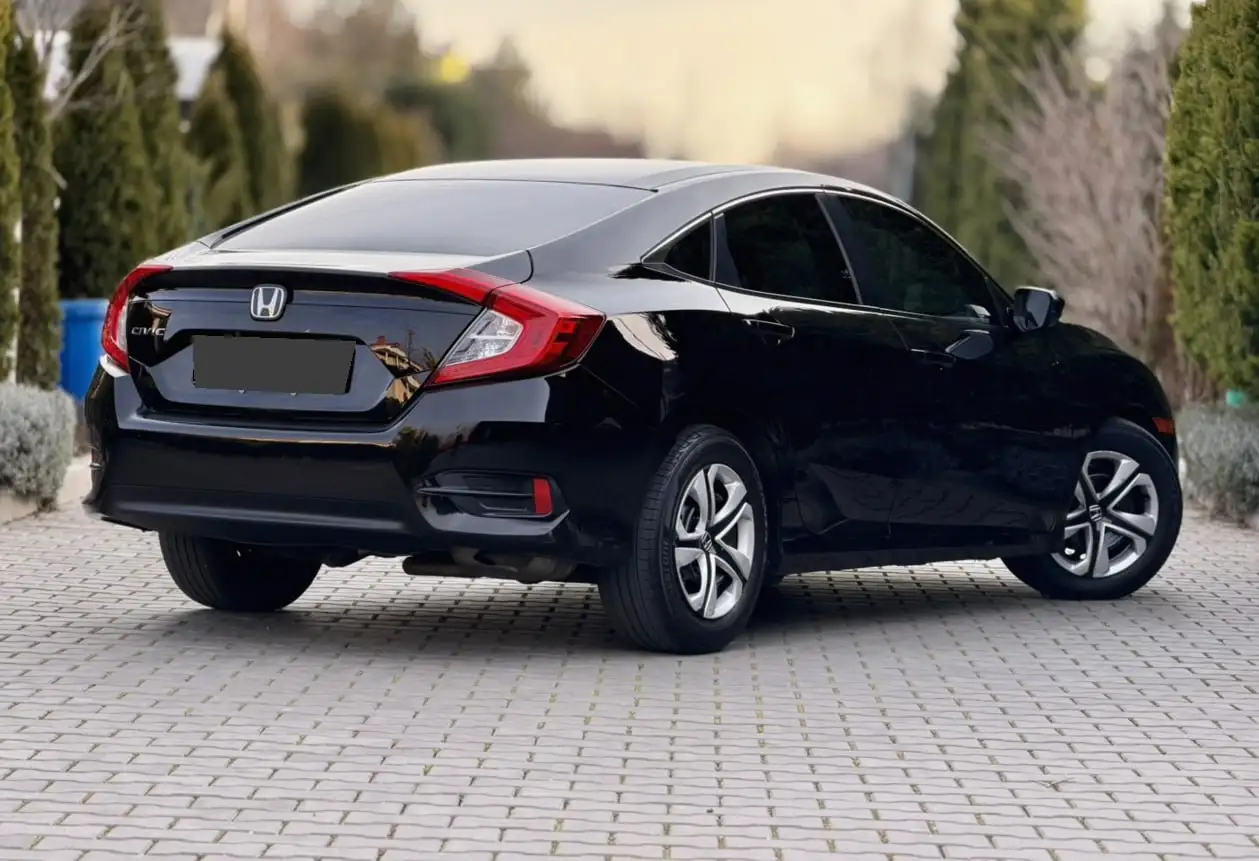 Продажа Honda Civic 2018 бензин 2.0 - Легковые автомобили (Авто) в Новосибирск
