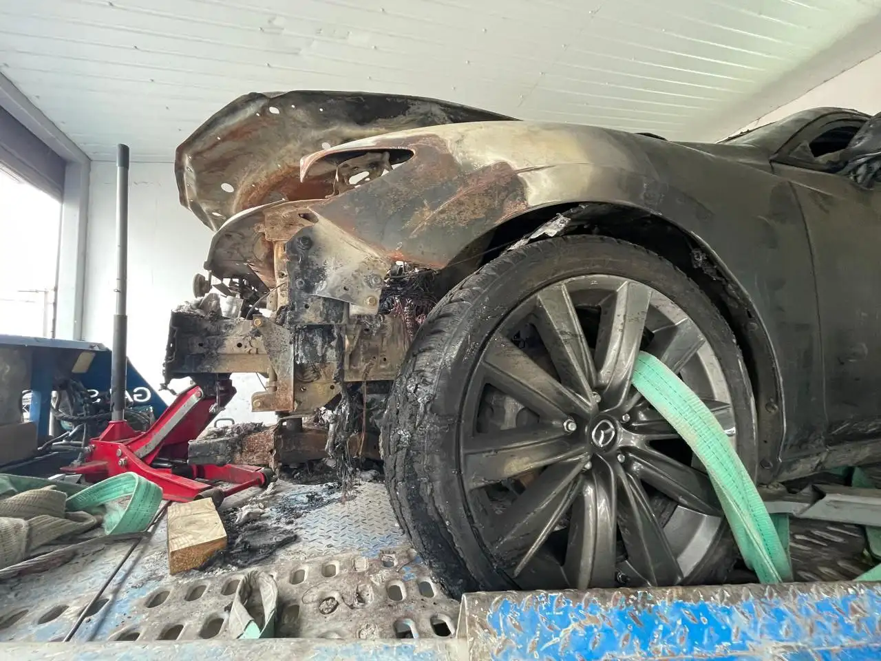Mazda 6 3 поколение (GJ) 2020 года после пожара - Авто в Симферополь