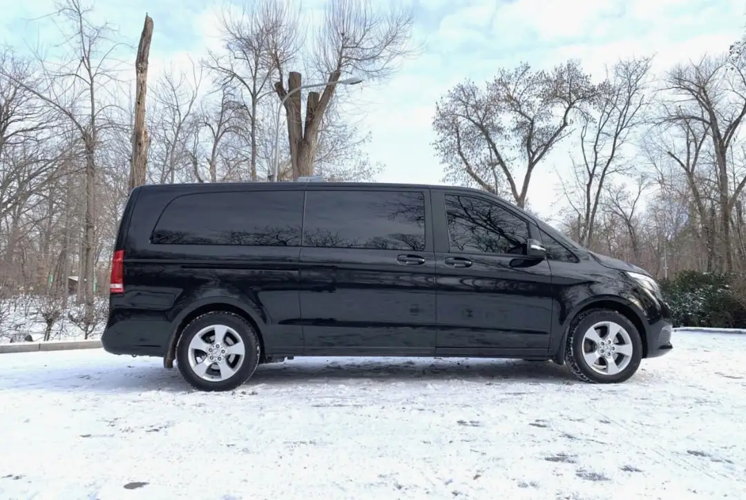 Продажа Mercedes V-class 2015 года - Автомобили (Авто) в Новосибирск