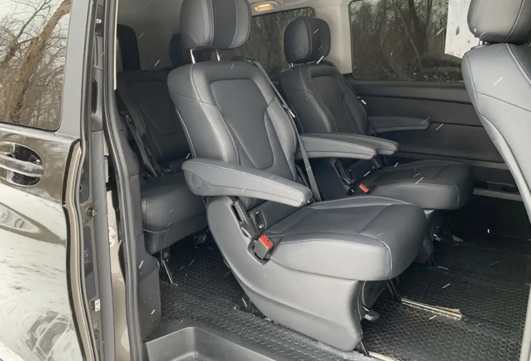 Продажа Mercedes V-class 2015 года - Автомобили (Авто) в Новосибирск