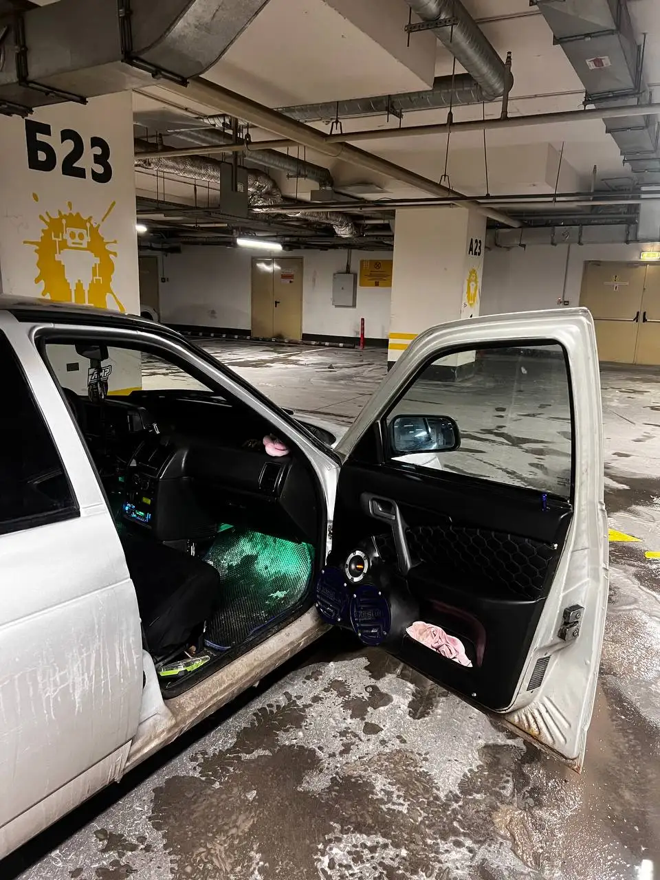 Продажа автомобиля 2003 года с аудиосистемой - Авто в Новосибирск