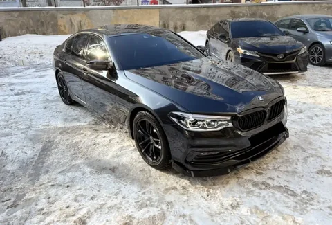BMW 5 Series G30 2018 - Мотоциклы и скутеры в Новосибирск