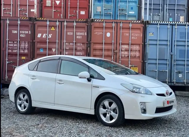 Продажа Toyota Prius 2009 года от собственника - Продажа авто в Новосибирск