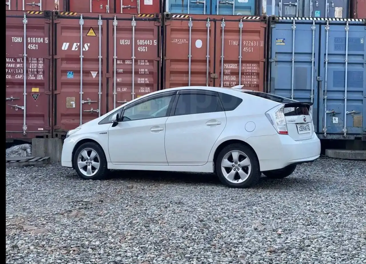 Продажа Toyota Prius 2009 года от собственника - Легковые автомобили (Авто) в Новосибирск