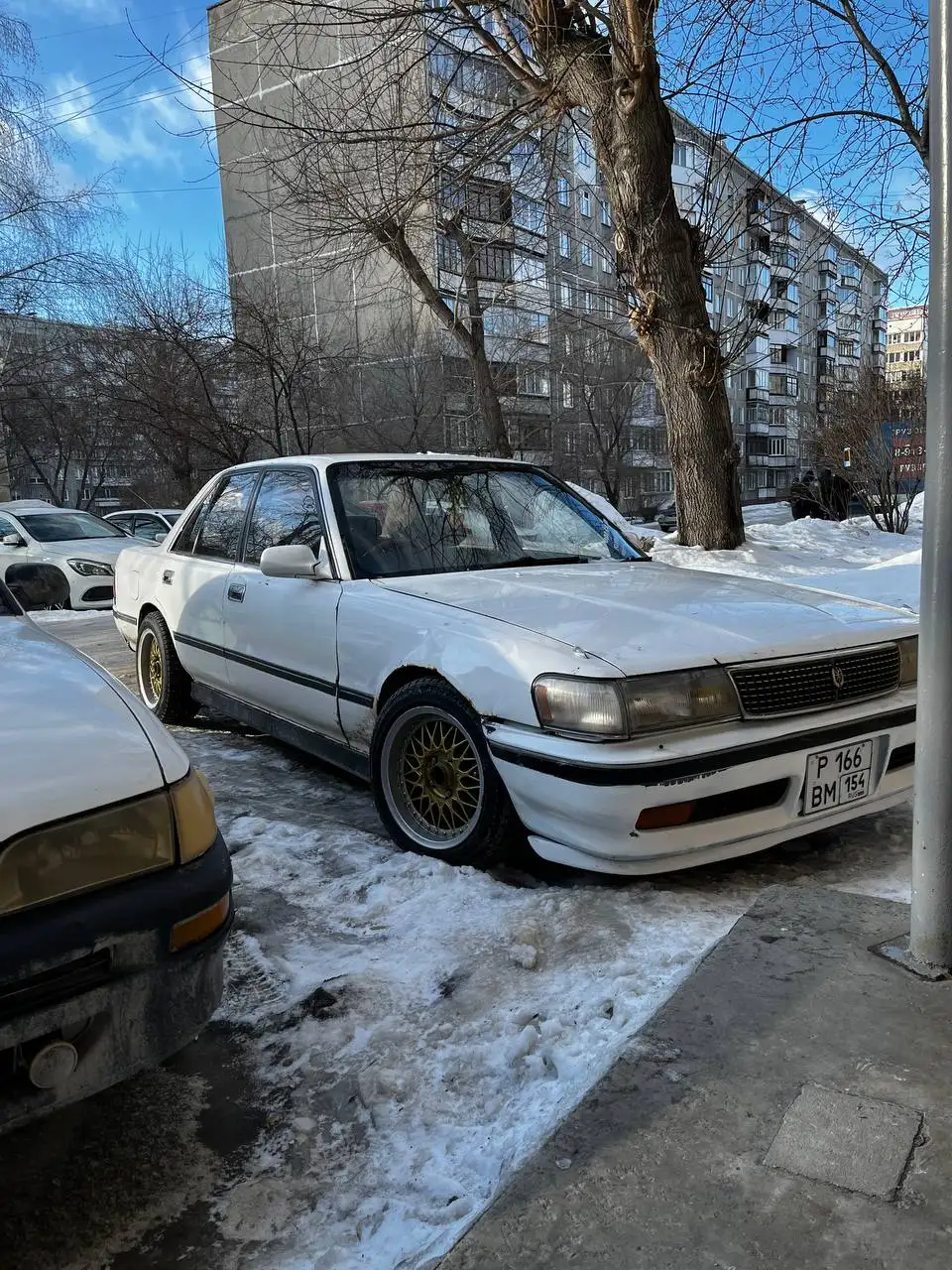 Автомобиль с хорошим кузовом для своего возраста - Авто в Новосибирск