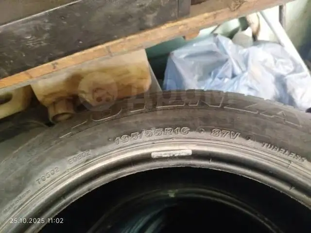 Продам летние шины Bridgestone Potenza 195/55R16 - Шины и диски (Авто) в Новосибирск