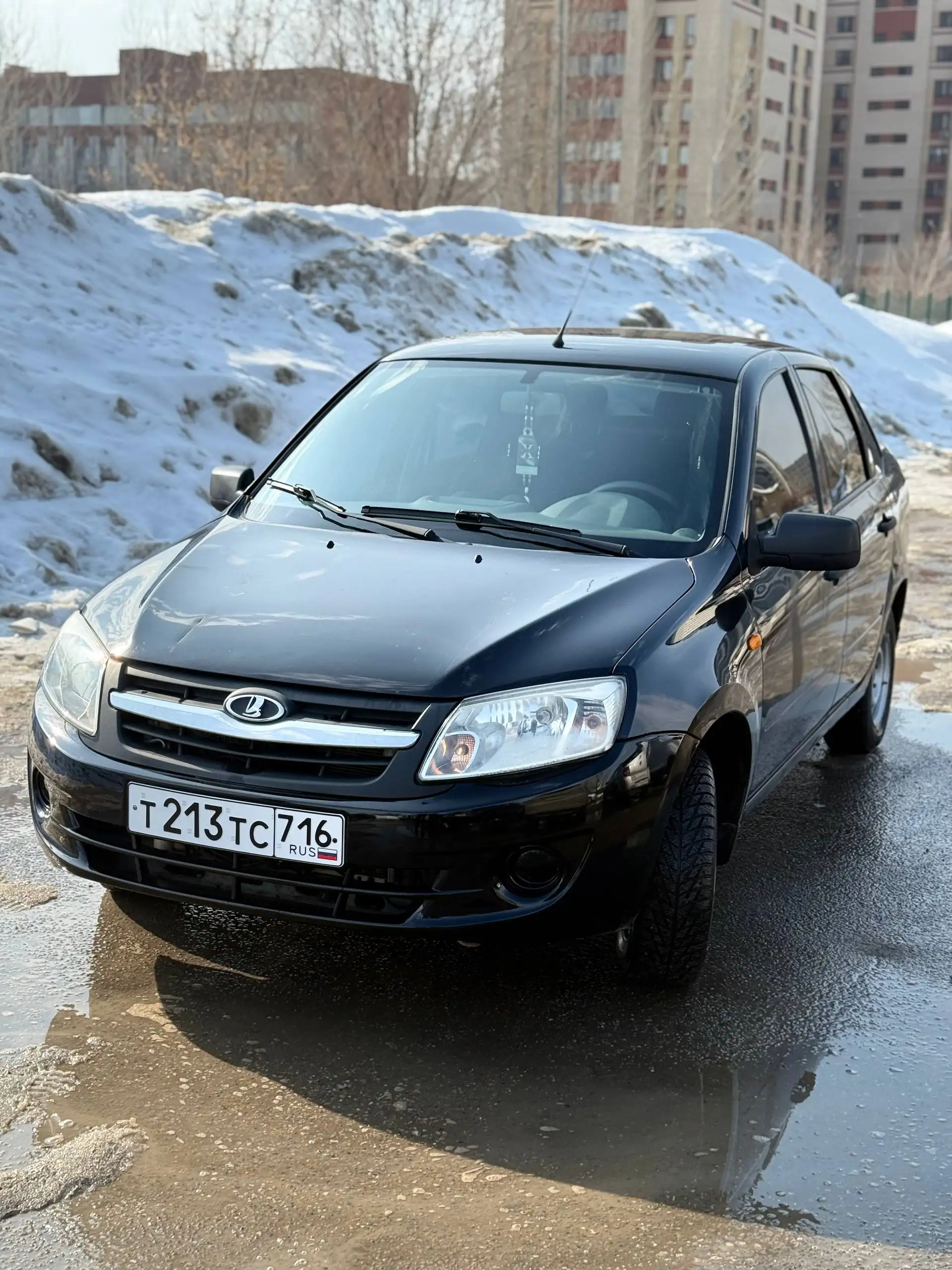 Продажа Лада Гранта 1.6 8-кл 2014 года в Казани - Легковые автомобили (Авто) в Казань