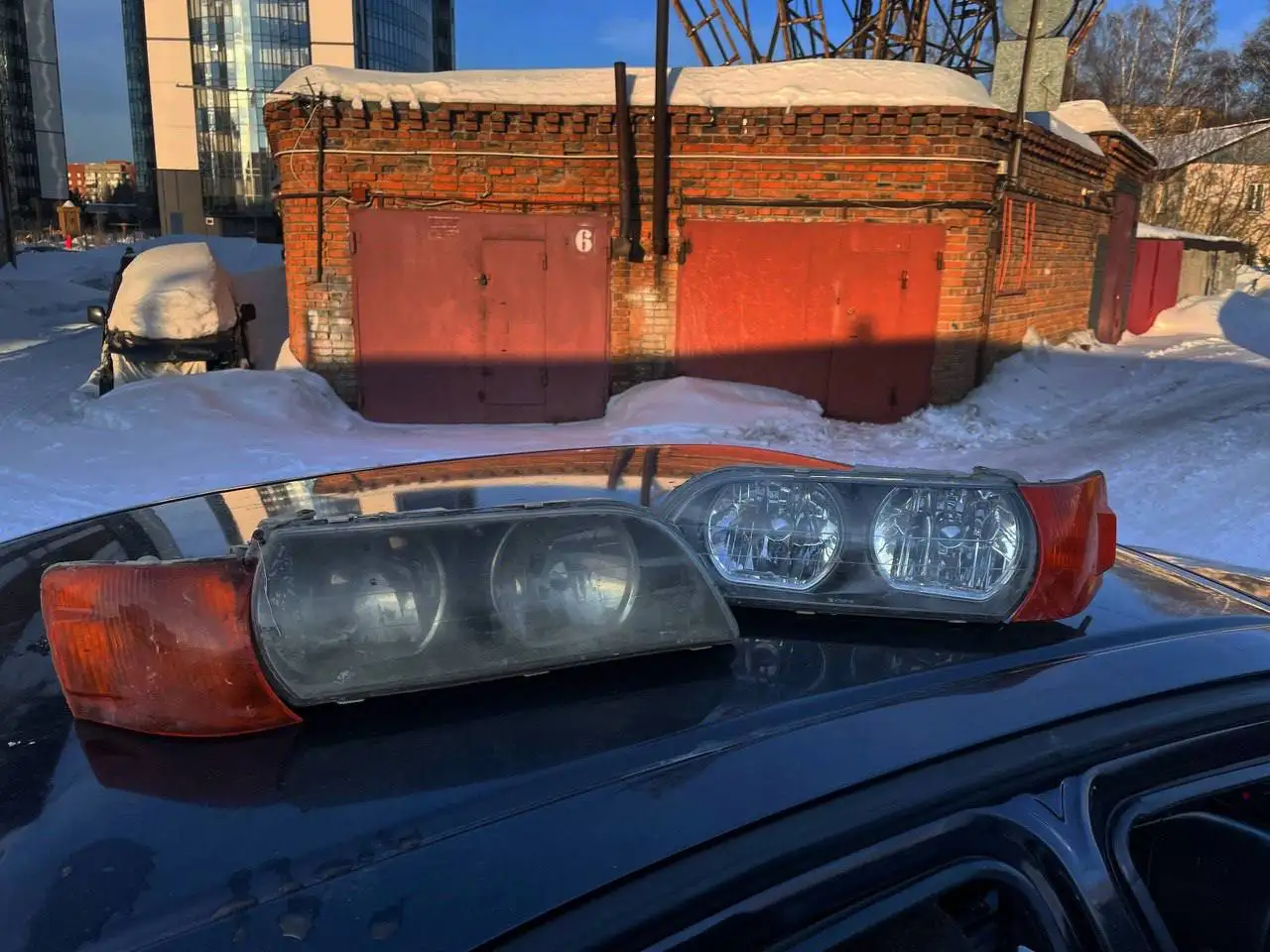 Продажа фар Тойота Чайзер и двигателя Жигули - Автозапчасти (Запчасти) в Новосибирск