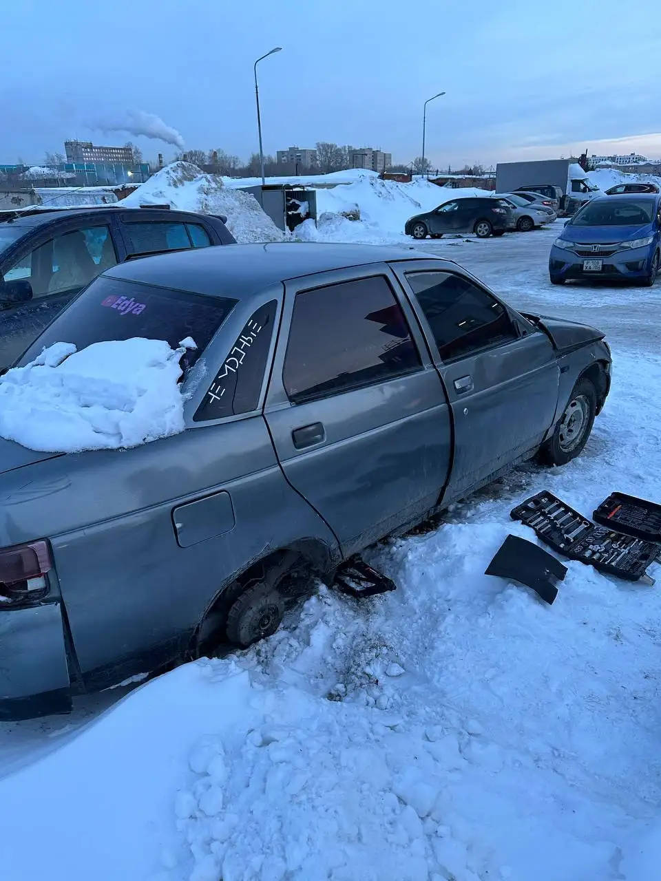 Запчасти ВАЗ 2110 в разбор - Автомобильные запчасти (Запчасти) в Новосибирск