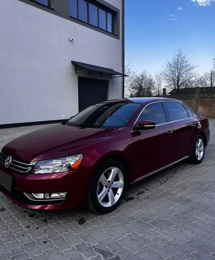 Продажа Volkswagen Passat 2015 года - Легковые автомобили (Авто) в Новосибирск