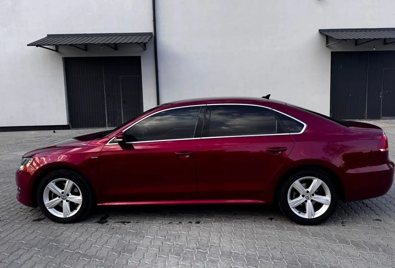 Продажа Volkswagen Passat 2015 года - Легковые автомобили (Авто) в Новосибирск