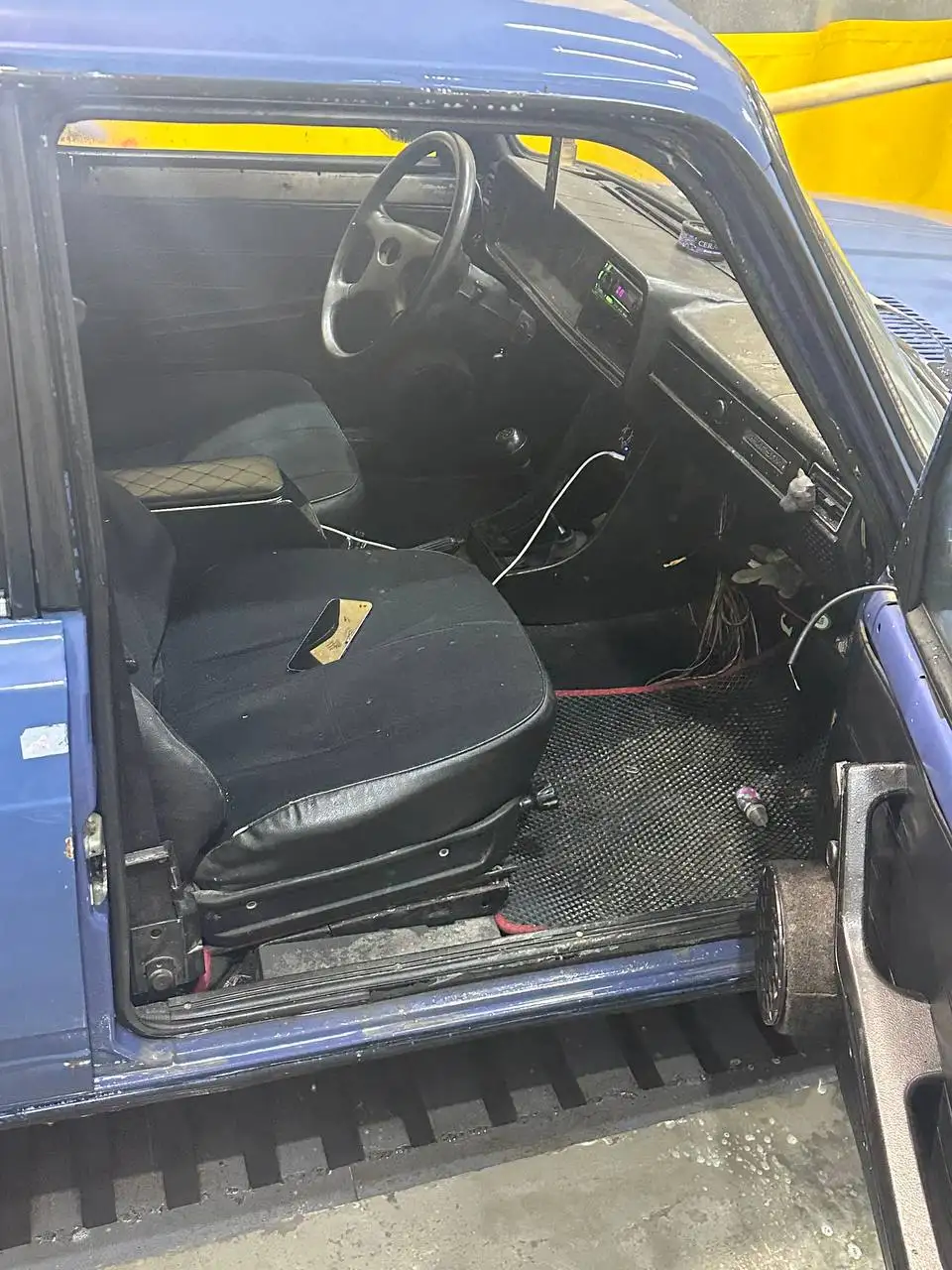 Продажа ВАЗ 2107 2005 года - Легковые автомобили (Авто) в Новосибирск