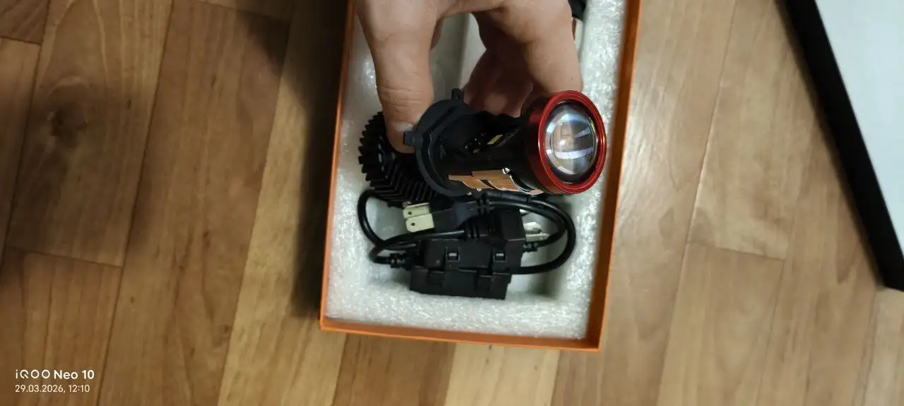 Продажа новых лед ламп H4 с линзами - Освещение (Авто) в Новосибирск