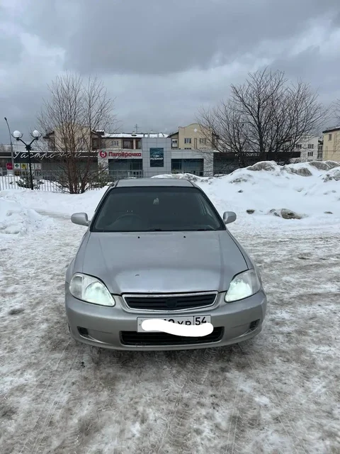 Honda Civic 2000 автомат - Аксессуары в Новосибирск
