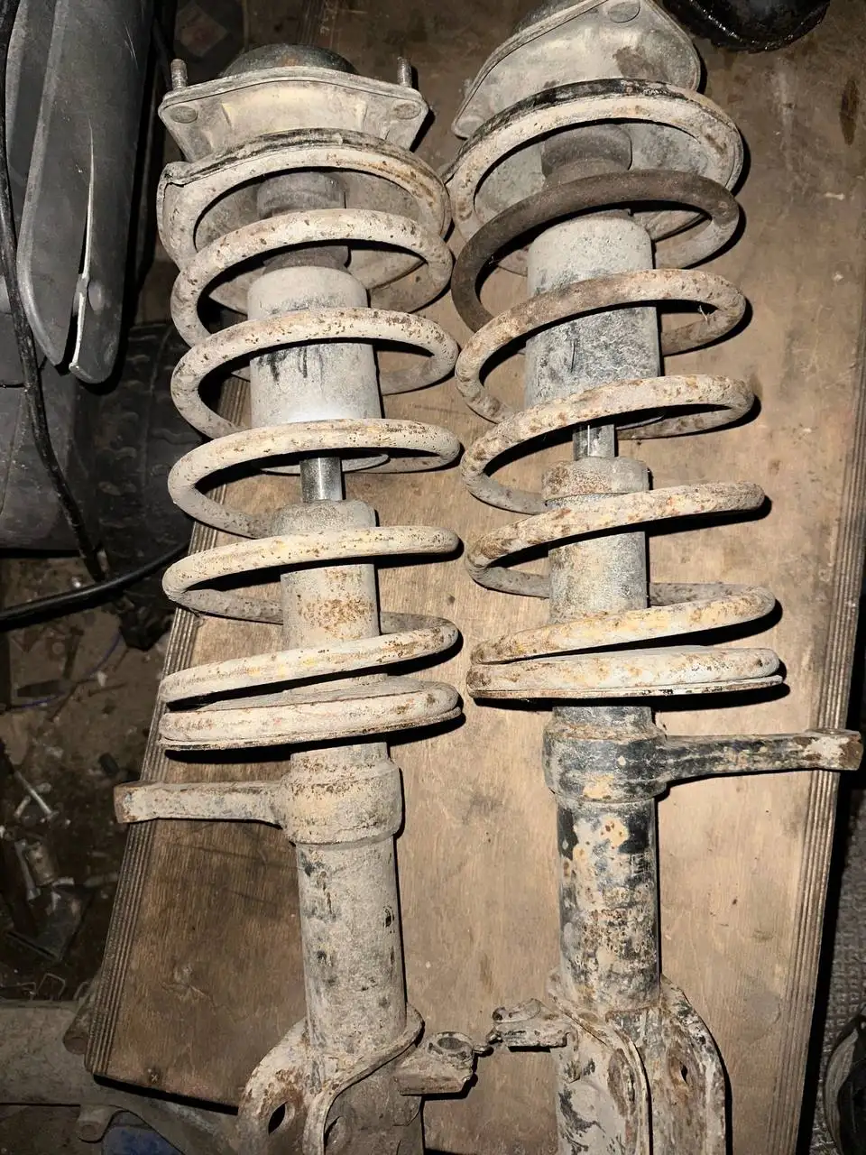 Продажа запчастей для ВАЗ 2101-2107 и ВАЗ 2114 - Автозапчасти для ВАЗ (Запчасти) в Новосибирск