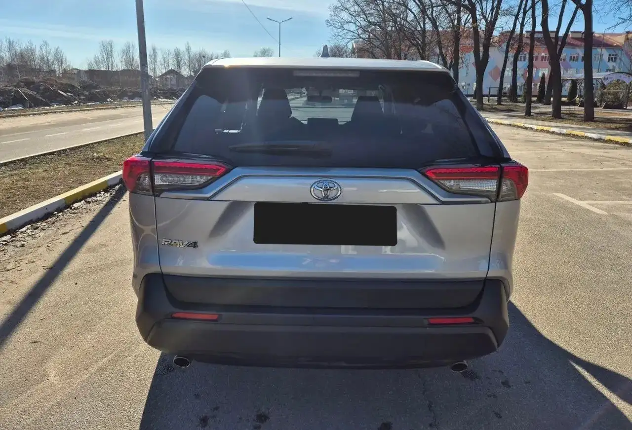 Продажа Toyota RAV4 2021 года - Авто в Новосибирск