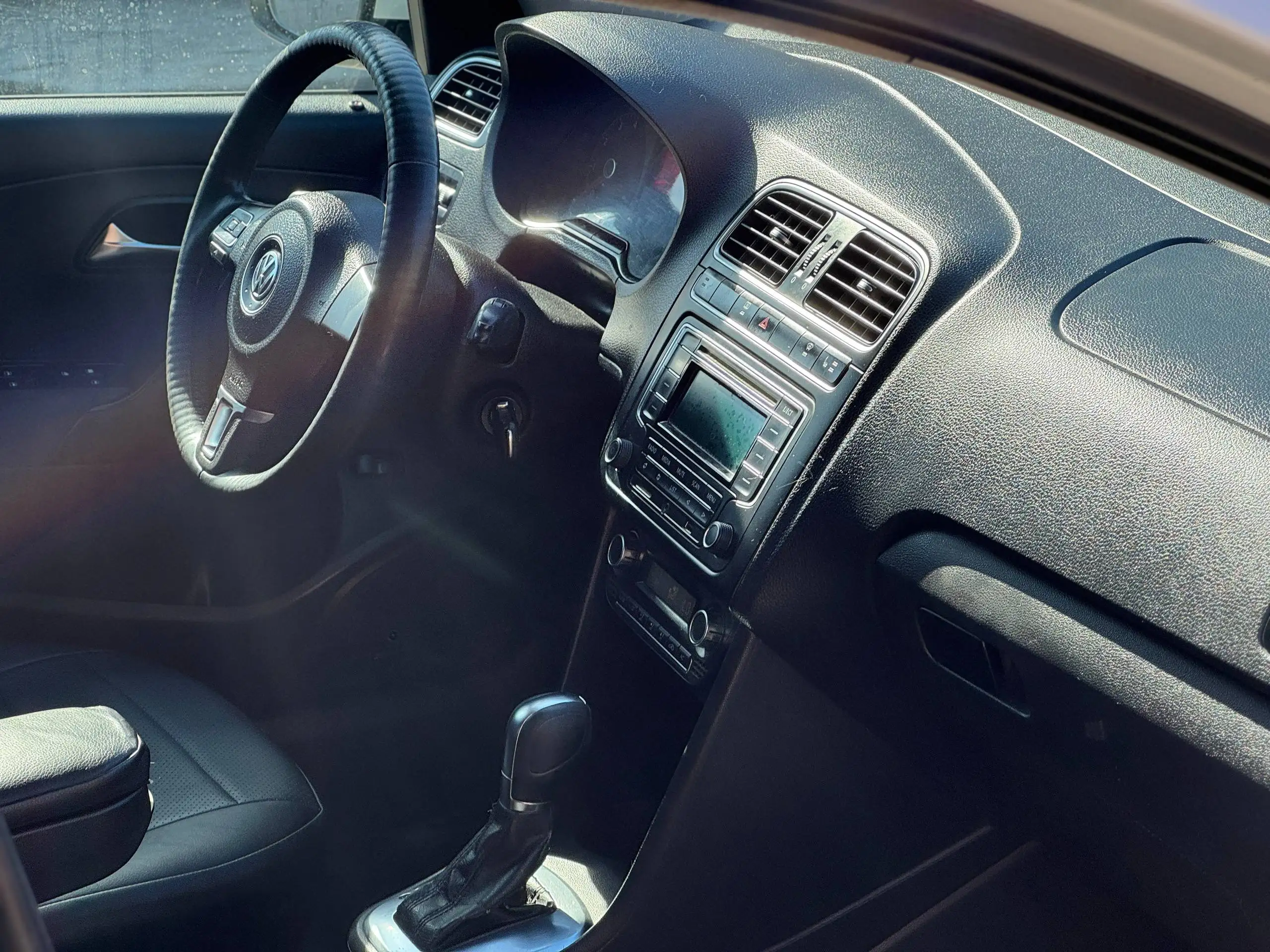 Volkswagen Polo 2012 года в отличном состоянии - Легковые автомобили (Авто) в Новосибирск