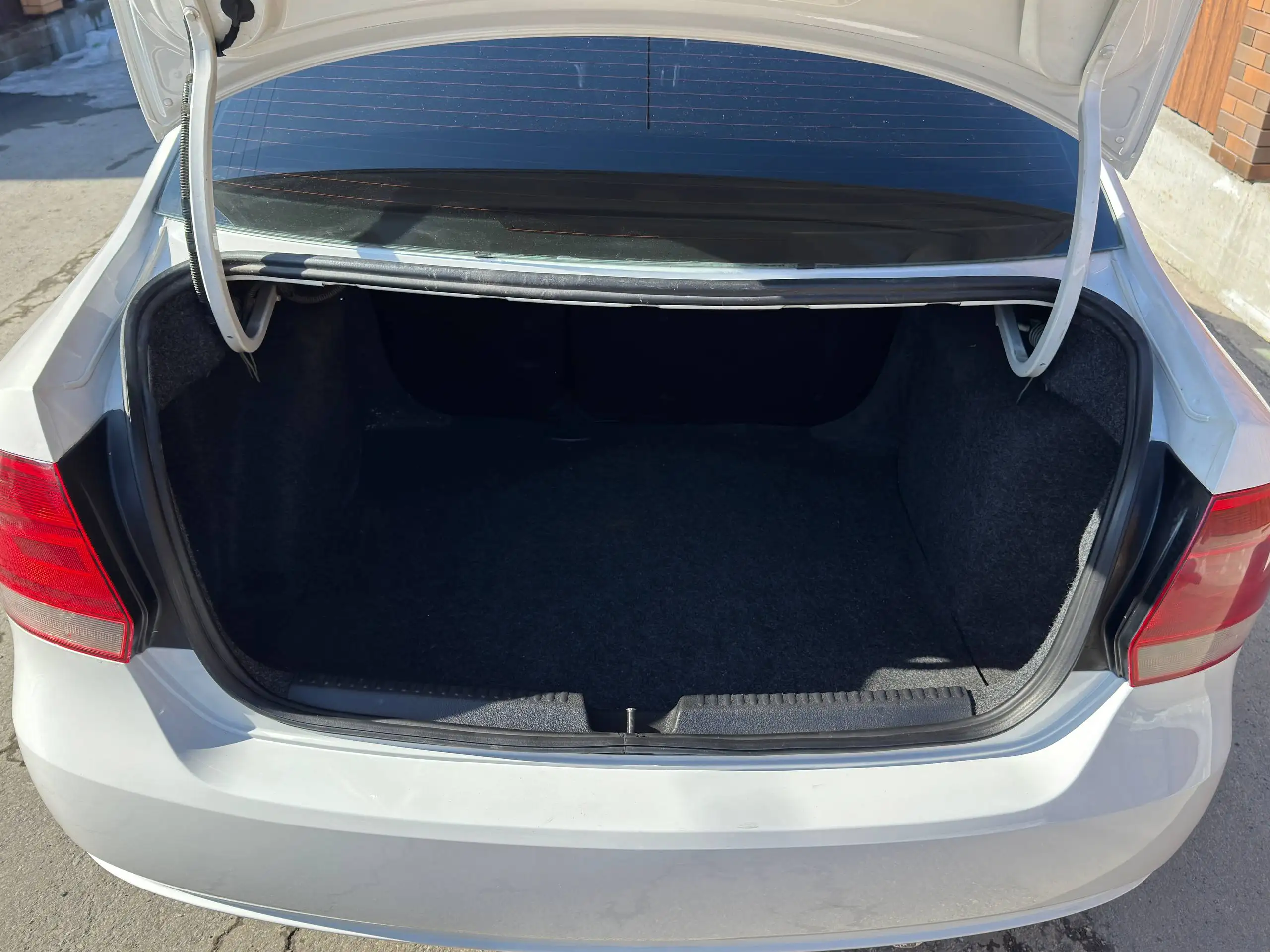 Volkswagen Polo 2012 года в отличном состоянии - Легковые автомобили (Авто) в Новосибирск