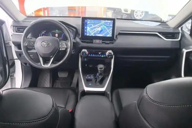 Продажа Toyota RAV4 5 поколения 2021 года без пробега по РФ - Легковые автомобили (Авто) в Новосибирск