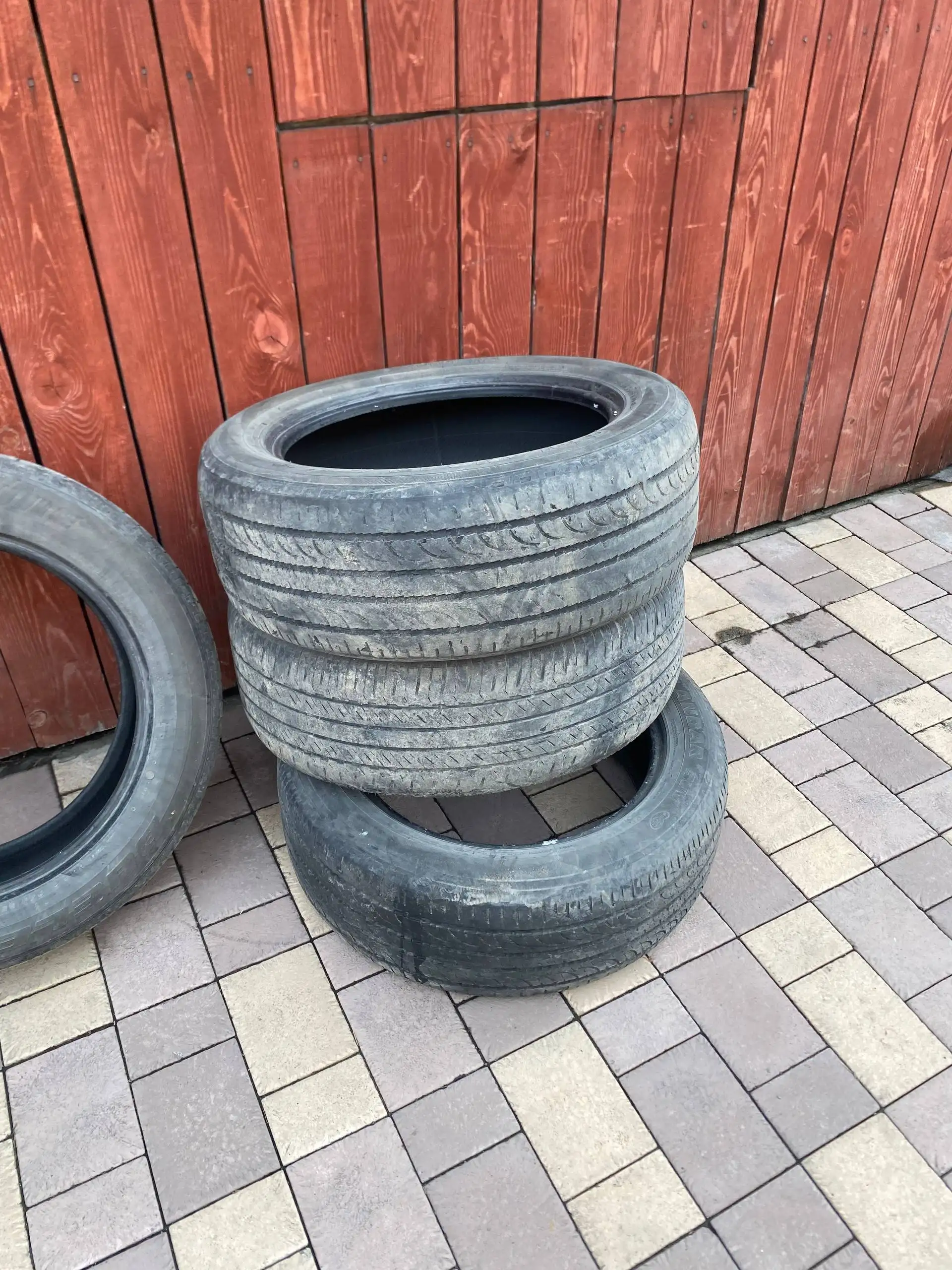 Шины б/у в Новосибирске - Шины (Авто) в Новосибирск