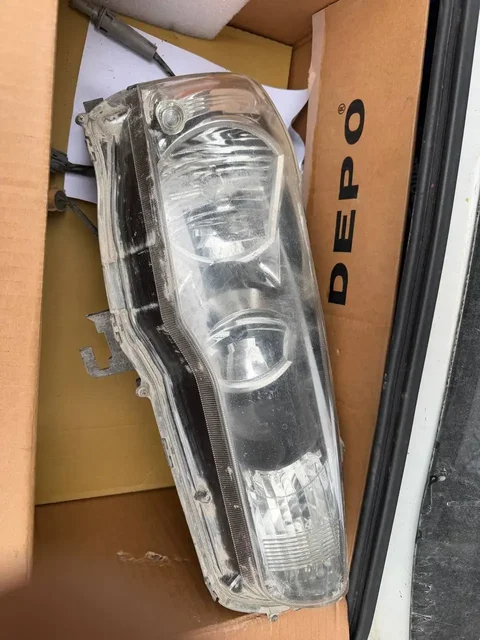 Продам правую фару от Mitsubishi Lancer 2010 года - Кузовные детали в Новосибирск