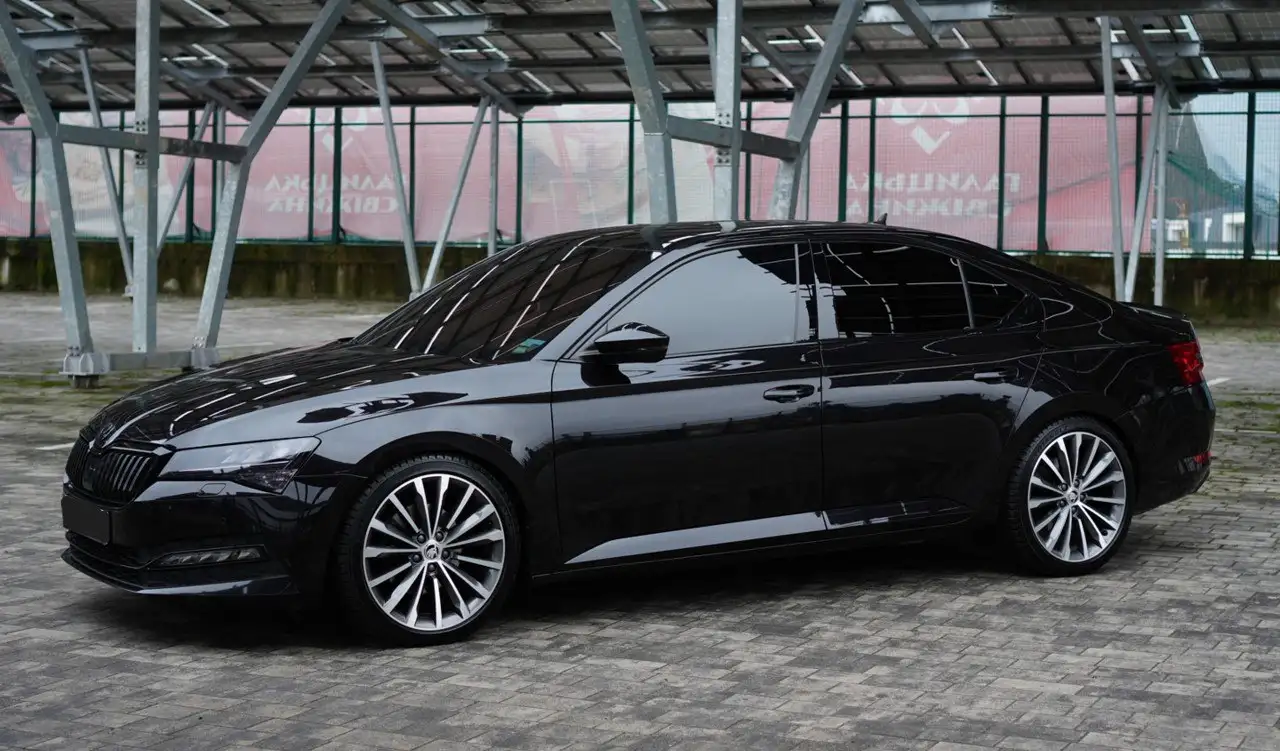 Продажа Skoda Superb 2020 года - Легковые автомобили (Авто) в Новосибирск