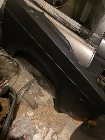 Продам новое правое крыло ВАЗ 2105-07 - Кузовные запчасти в Новосибирск