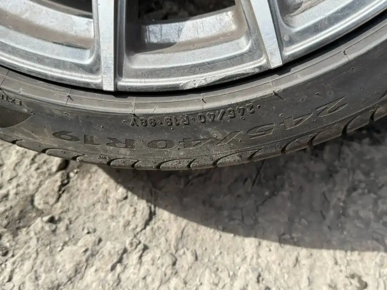 Продажа шин и дисков с пробегом - Шины и диски (Авто) в Новосибирск