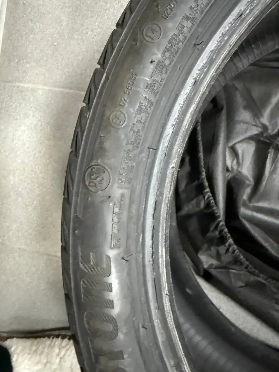 Шины Bridgestone Turanza t005 RFT 275/35/r19 б/у - Шины и диски (Авто) в Новосибирск