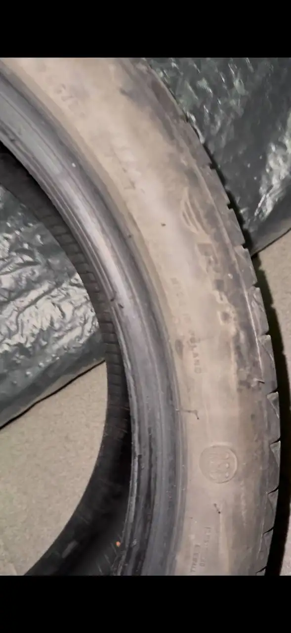 Шина Bridgestone Turanza t005 RFT 245/40/r19 б/у - Шины (Запчасти) в Новосибирск