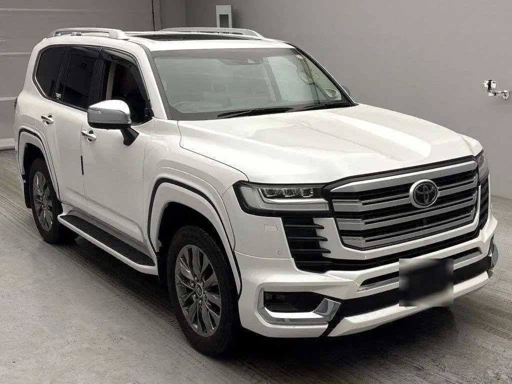 Toyota Land Cruiser 300 2024 года - Легковые автомобили (Авто) в Новосибирск