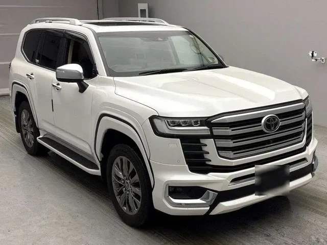 Toyota Land Cruiser 300 2024 года - частное объявление в Новосибирск